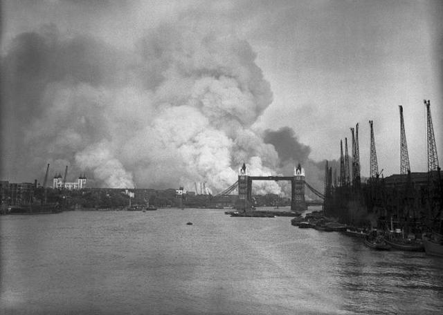 Блиц: как Гитлер пытался сломить англичан массированными авиаударами и что из этого вышло 7 a3b63789470a0e1e3b4feb4281d4087d