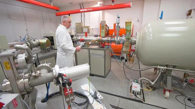 738361450e09efc428f1a22684f7e1a8