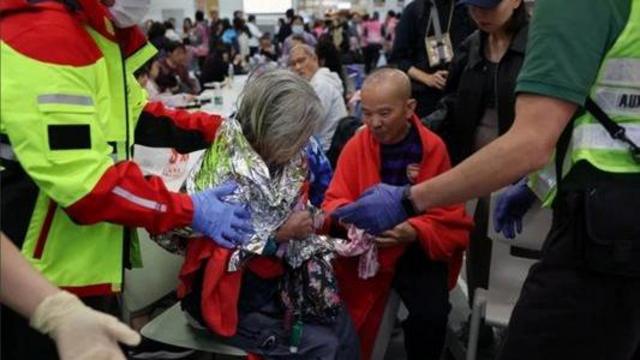 Смертельный пожар в Гонконге. 55 погибших, сотни пропавших без вести отсутствует 5 2446b1d933bf852b5b84a9ce15dfd70d