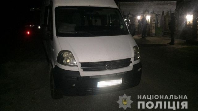 772c186a4f6d3bc41722a160e974fe63