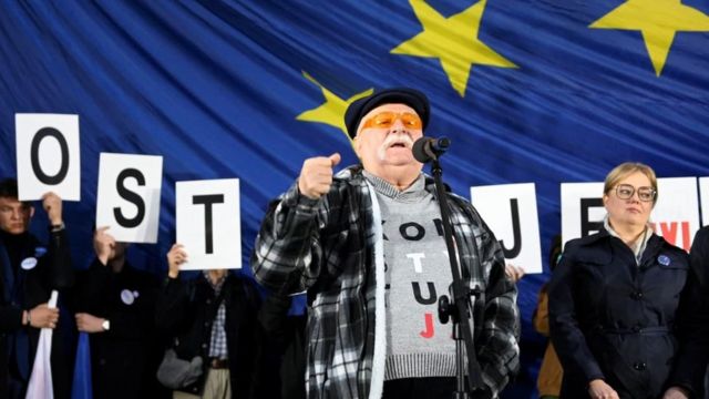 У Польши свой "Евромайдан". Сотни тысяч людей протестуют, опасаясь выхода из ЕС 3 95b189dbf976980e2f59720225b95ace