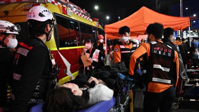 На праздновании Хэллоуина в Сеуле погибли по меньшей мере 120 человек 2 3dc2c6eafe1048f8894019c39e75b12e