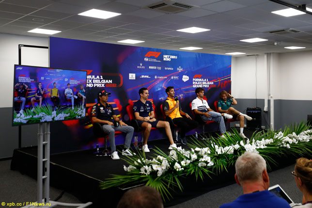 f7182e05ab022436e540566b3294dec5